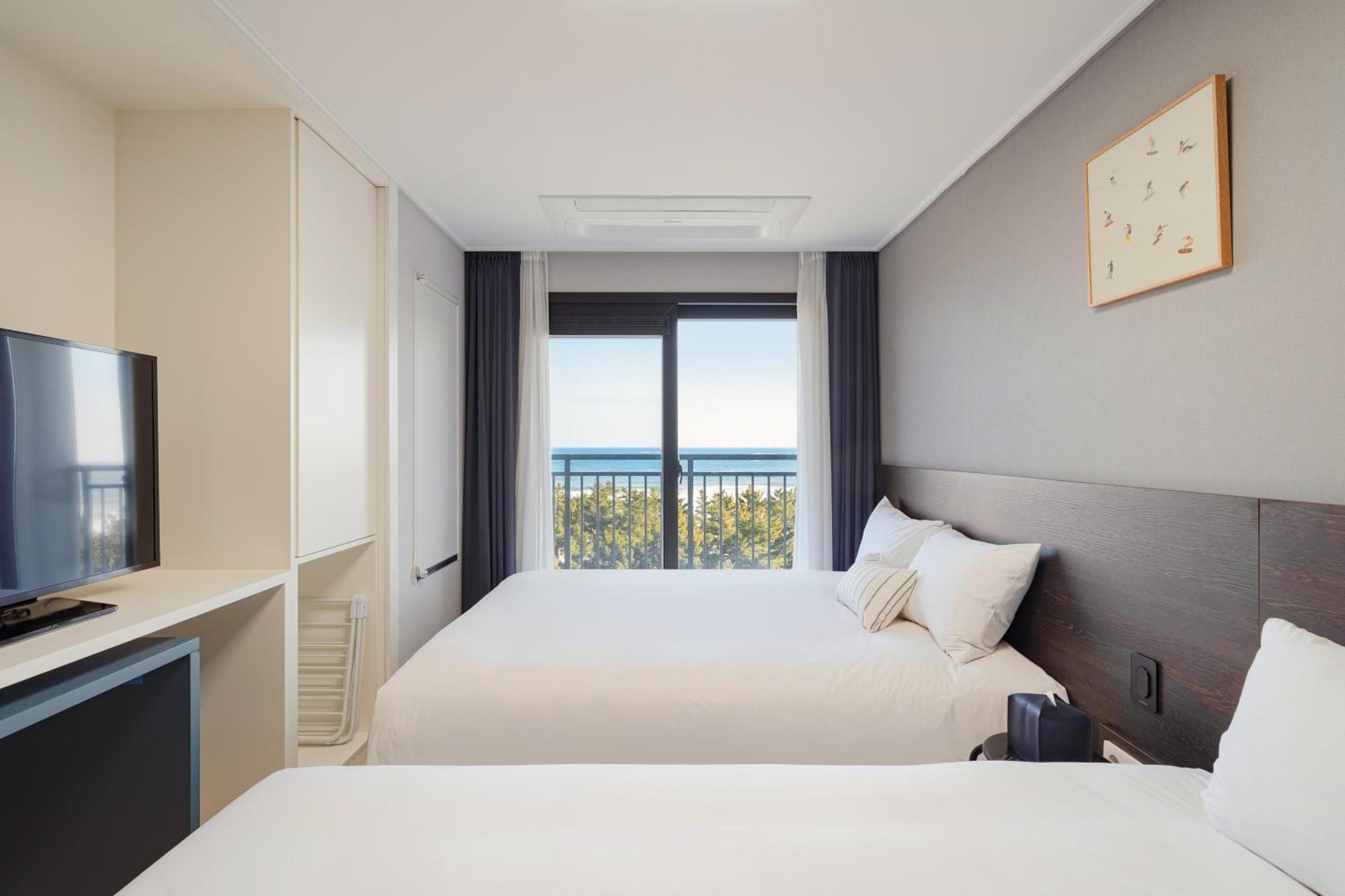 Urbanstay Sokcho Beach Ab Exterior foto