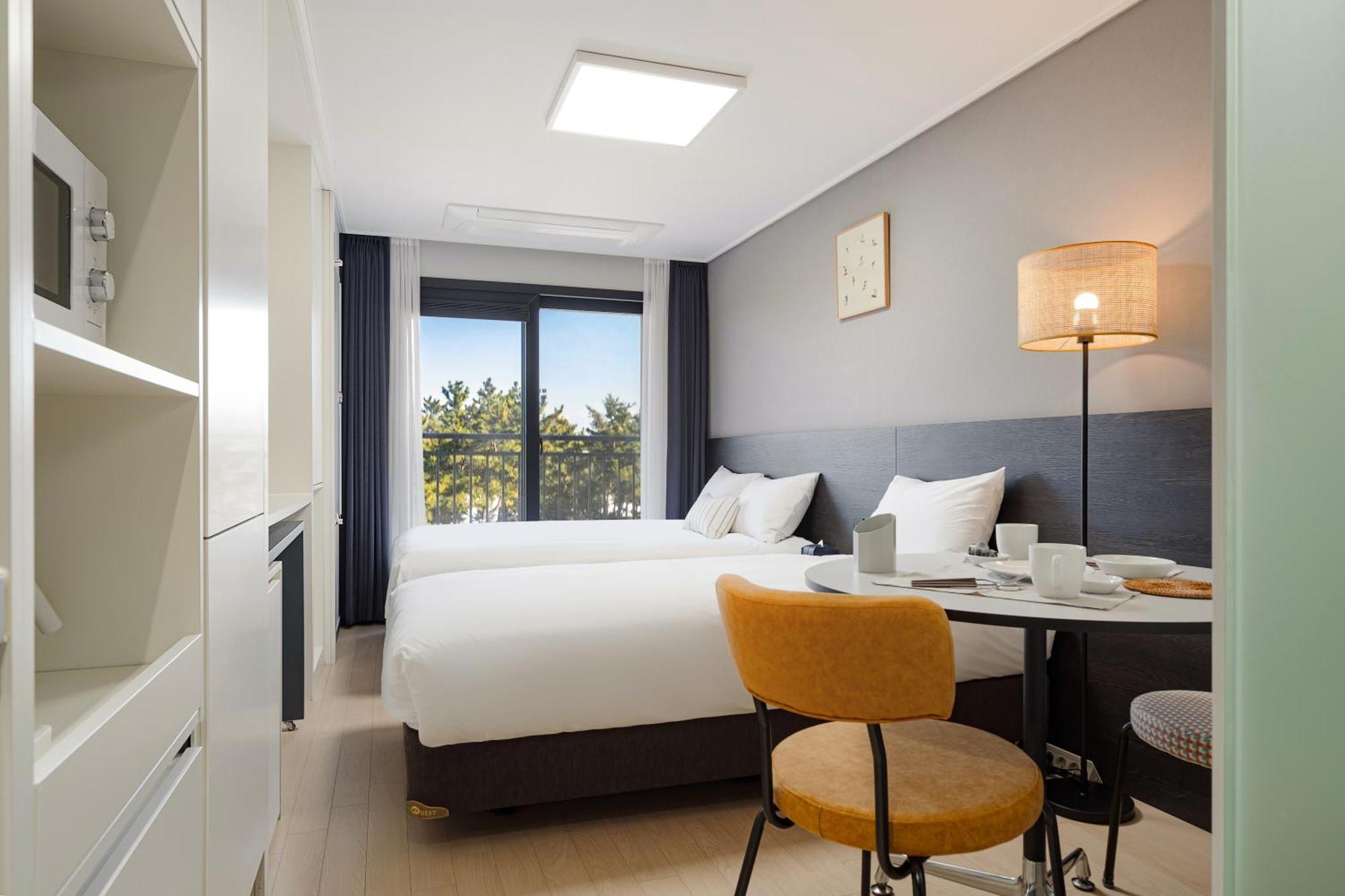 Urbanstay Sokcho Beach Ab Exterior foto