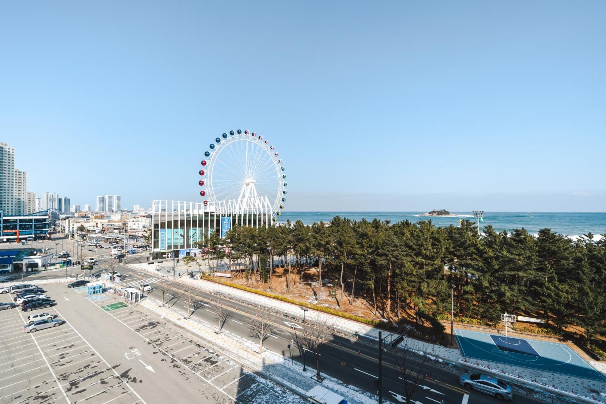 Urbanstay Sokcho Beach Ab Exterior foto