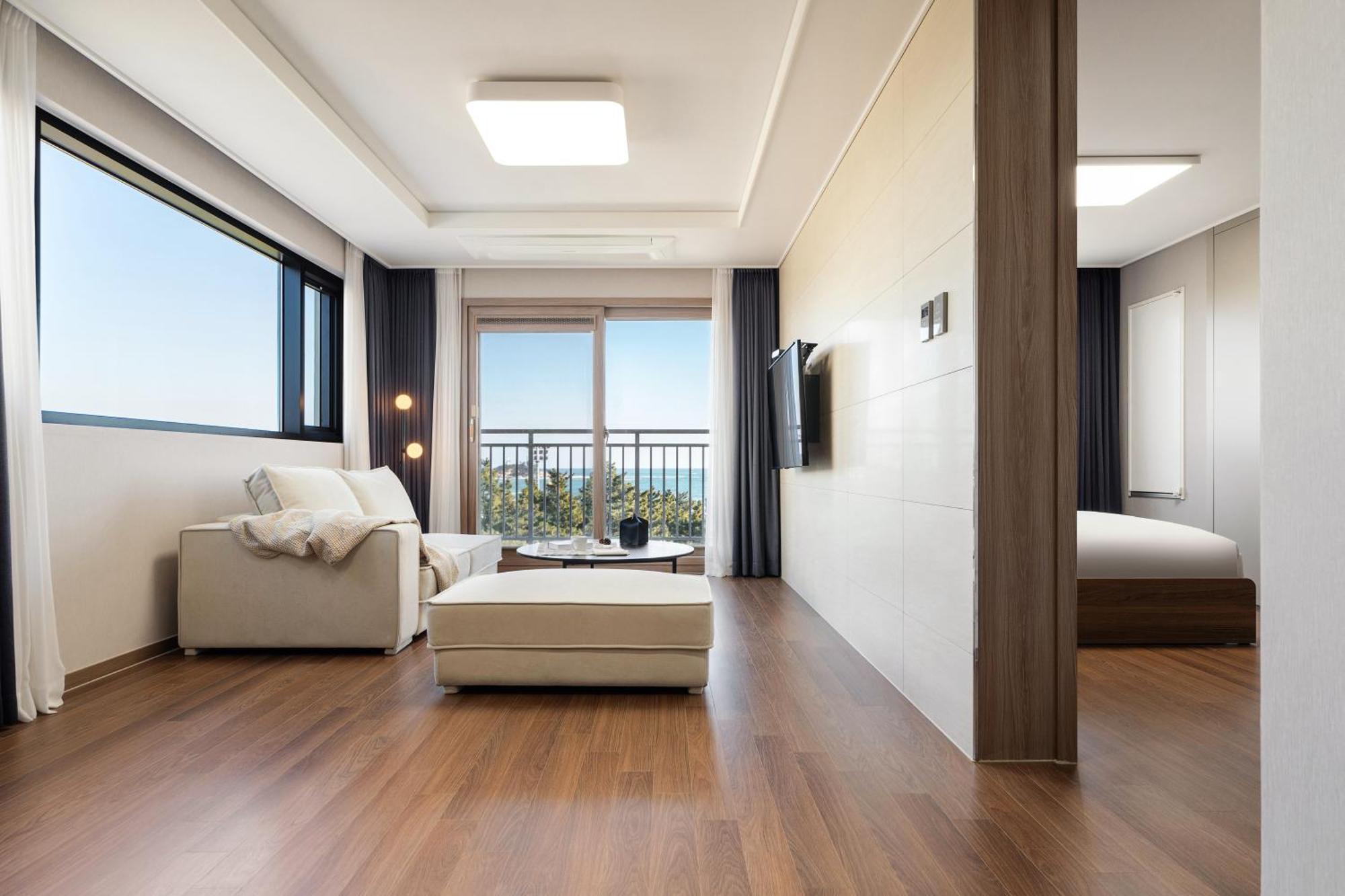 Urbanstay Sokcho Beach Ab Exterior foto