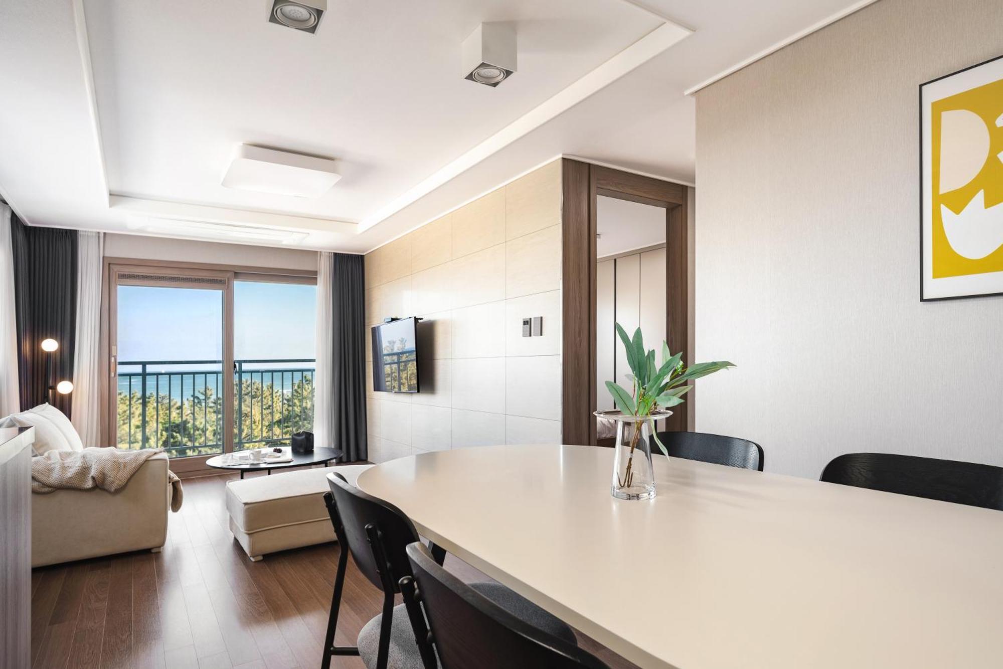 Urbanstay Sokcho Beach Ab Exterior foto