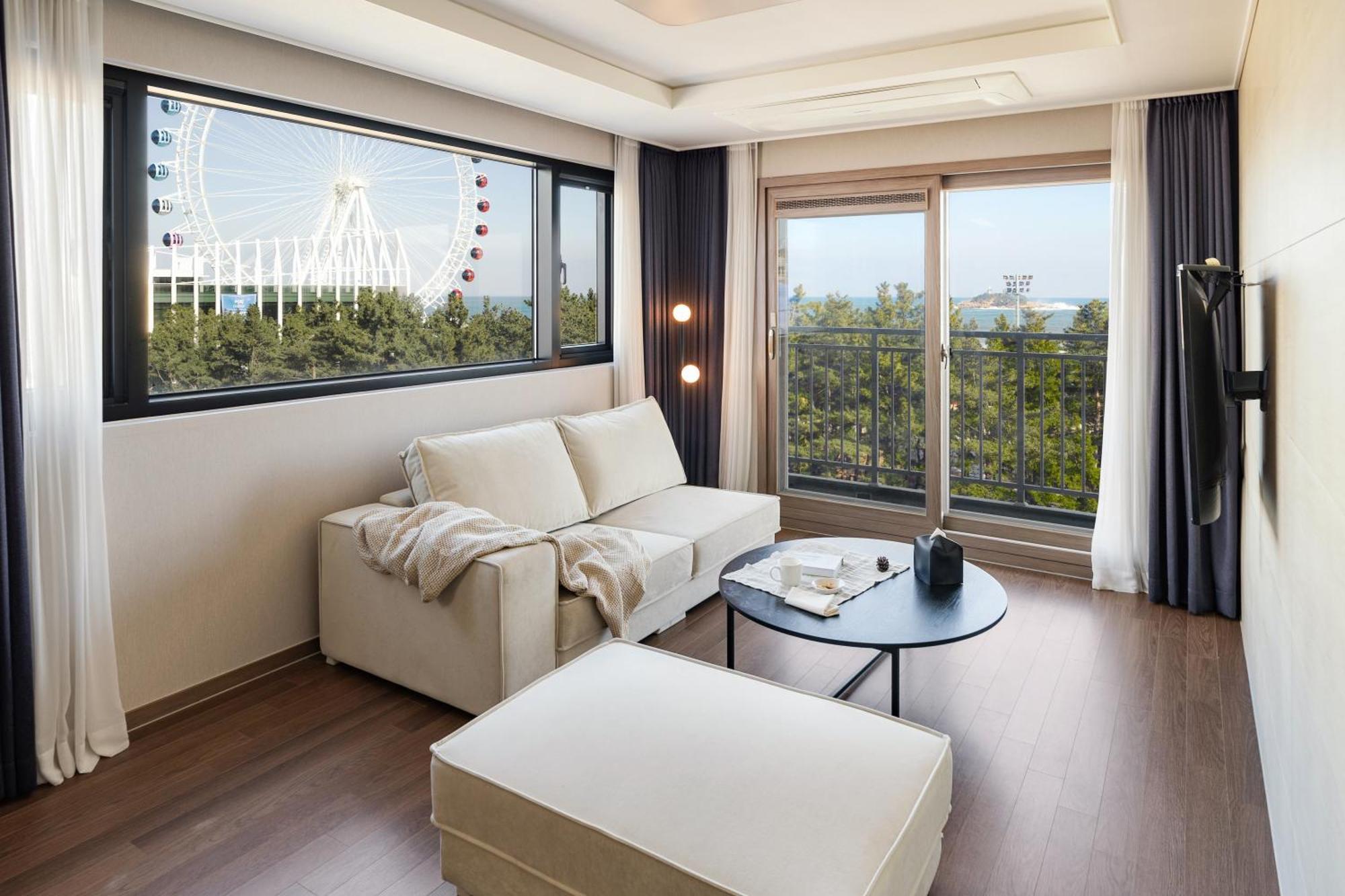 Urbanstay Sokcho Beach Ab Exterior foto